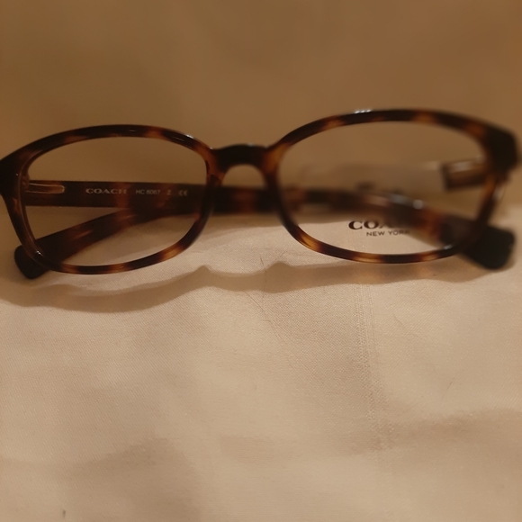 NWT Womens COACH eyeglasses HC6067 - Picture 3 of 8